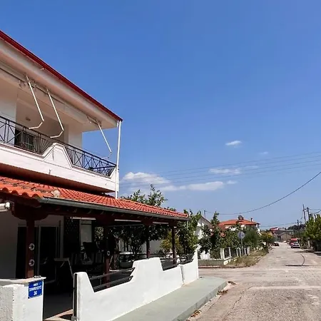 Dimitra House Entire Apartment With Balcony And View Pherrai Exterior photo